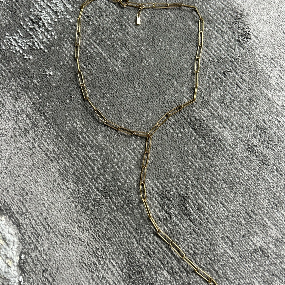 Elegant Gold Chain Necklace